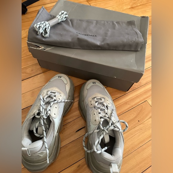 Balenciaga tripleS - Picture 4 of 6